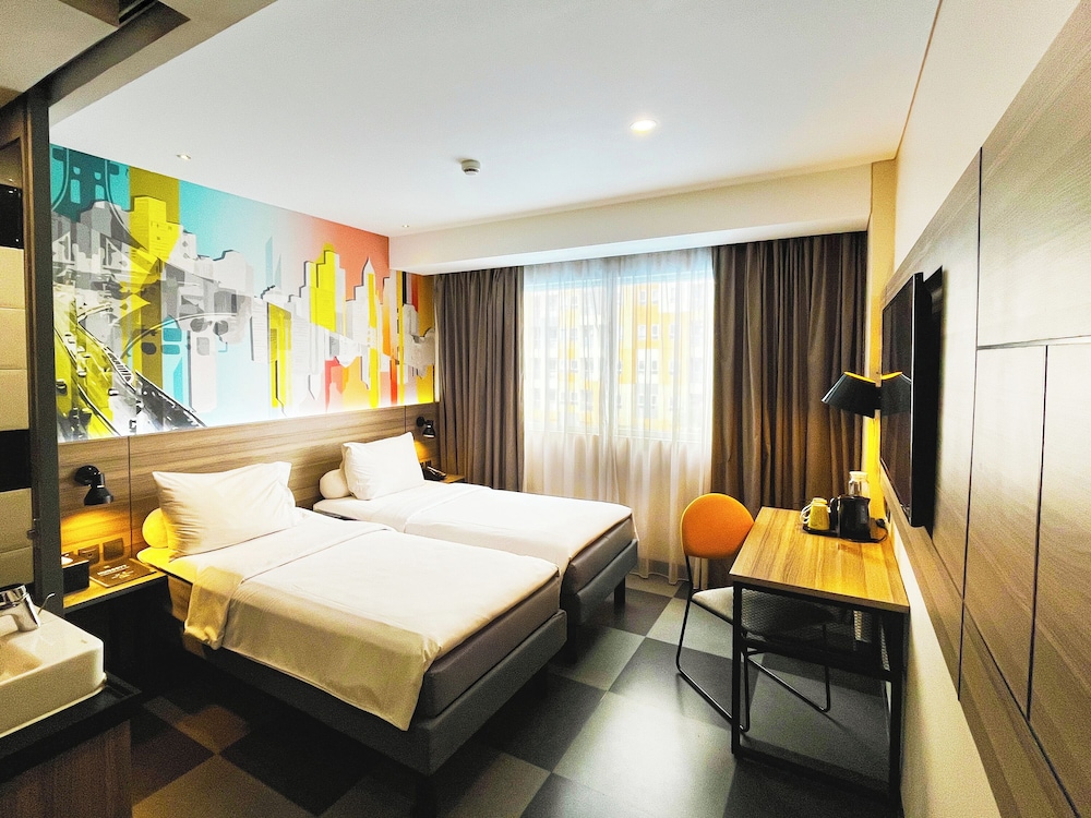 Ibis Styles Bekasi Jatibening 25/72