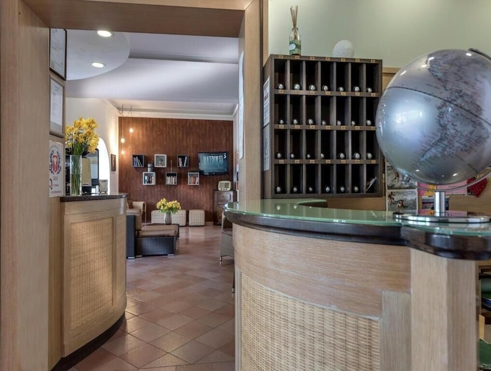 Hotel Azzurra 9/50