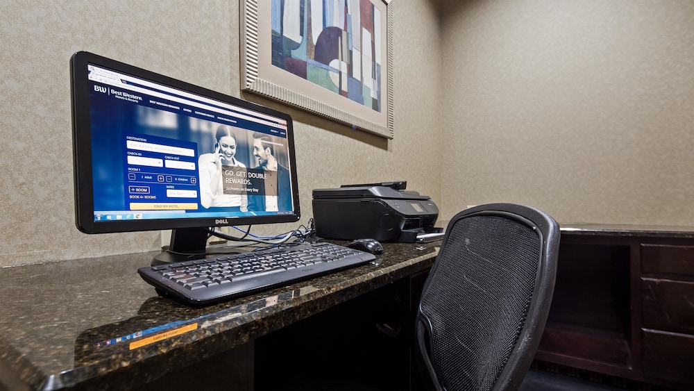 Best Western Plus Goodman Inn & Suites 14/31