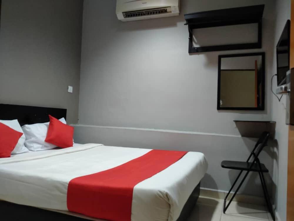 Oyo 44097 Avatarr Hotel 20/49