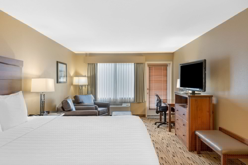 Best Western Plus Columbia River Inn 13/63