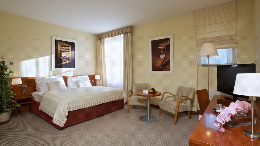 Art Hotel Praha 13/70