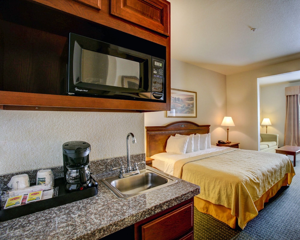 Hawthorn Extended Stay by Wyndham College Station South 15/34