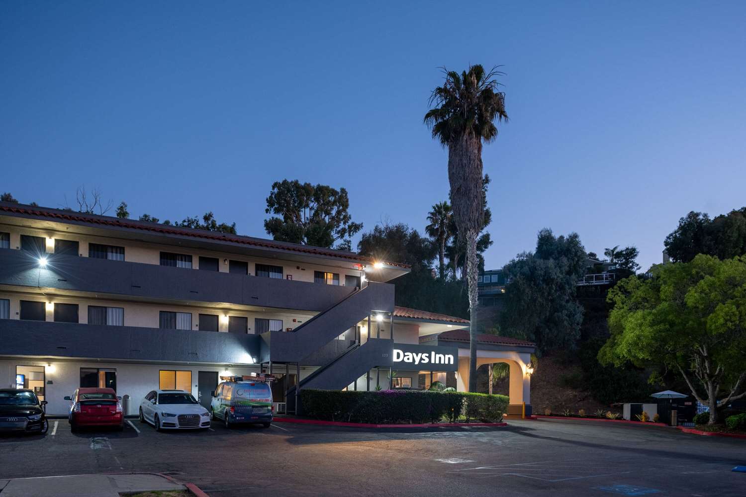 Days Inn By Wyndham Encinitas Moonlight Beach 39/46