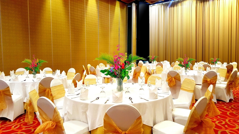 Aston Palembang Hotel and Conference Center 31/35