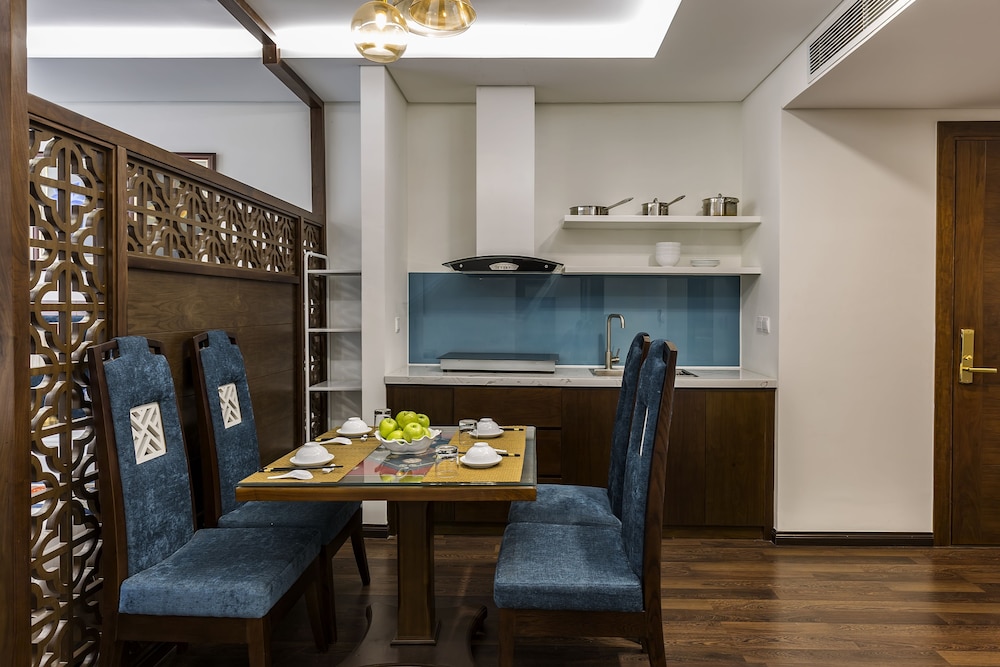 Balcona Hotel Da Nang 62/72