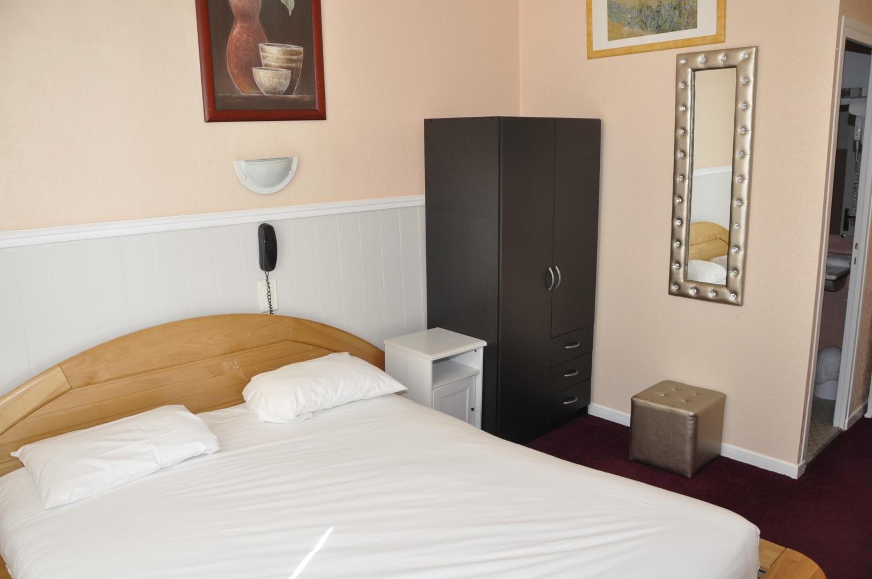 SUPERIOR, DOUBLE BED