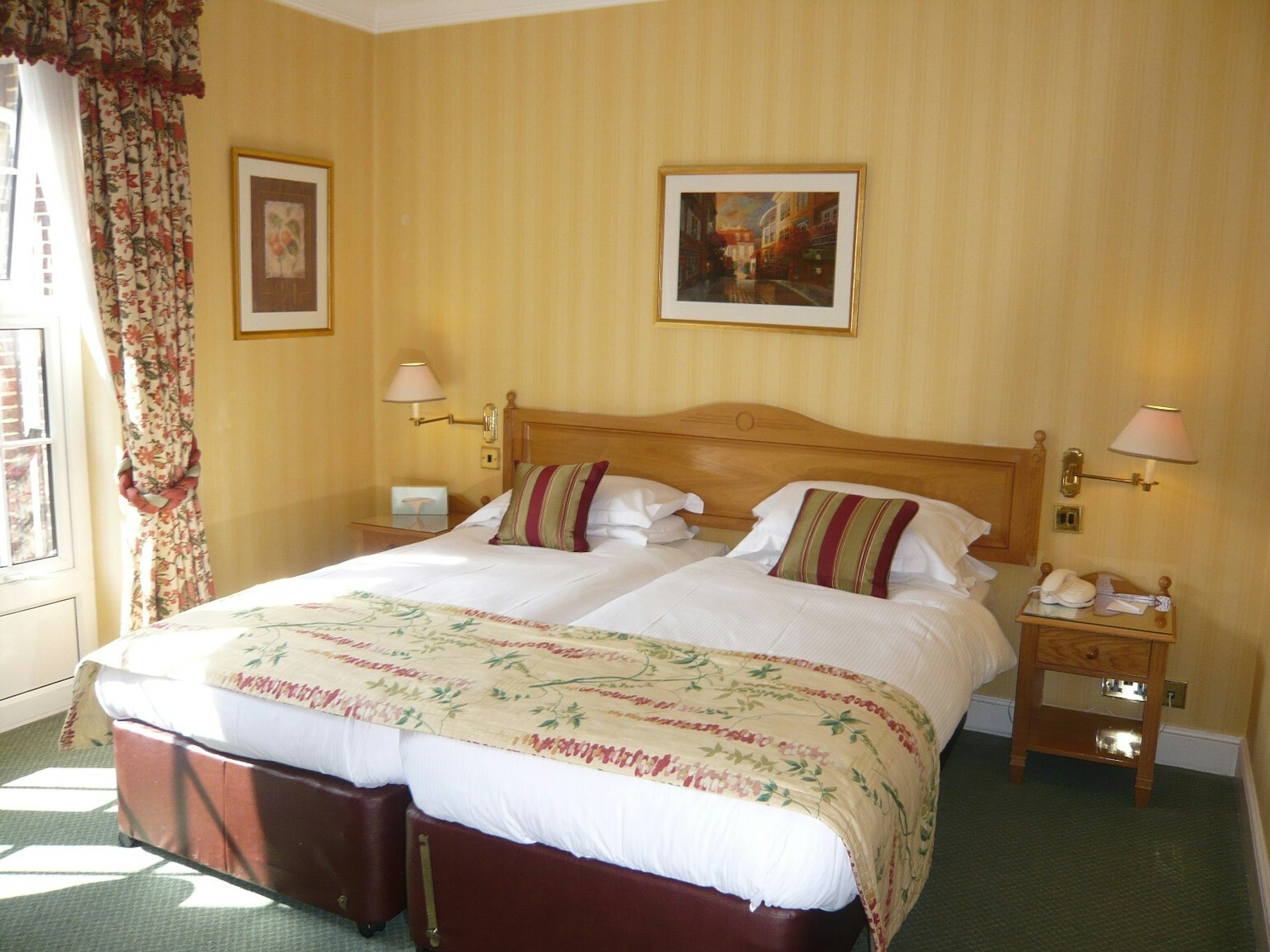 West Lodge Park Hotel 6/42