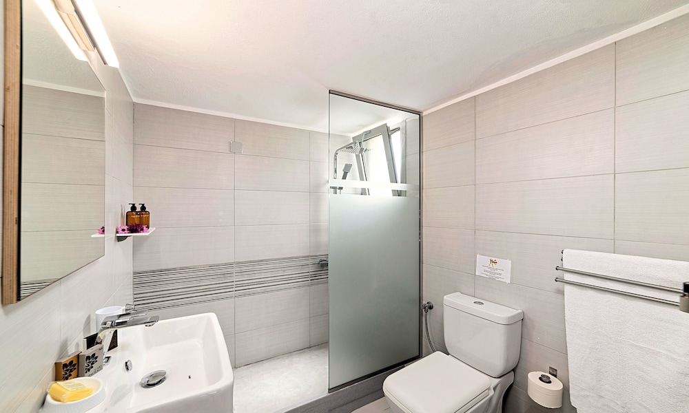 Elounda Garden Suites 80/80