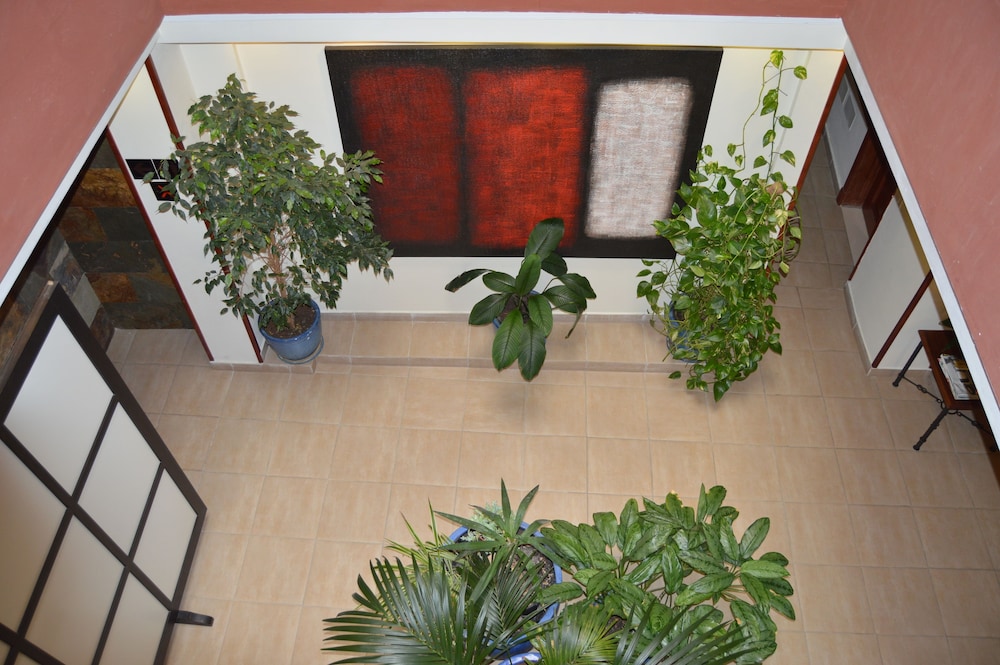 La Aldea Suites Hotel 46/50