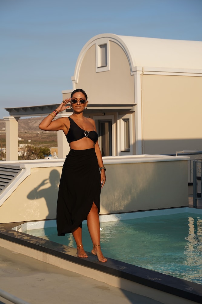 The Noverian Bios Caldera, Sunset Suites 33/58