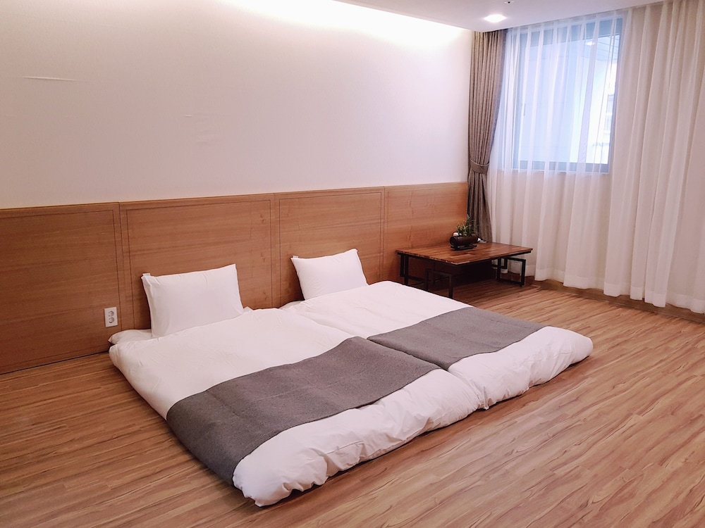 Hotel Ciel 8/29