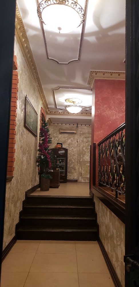 Istanbul Irish Hotel 7/40