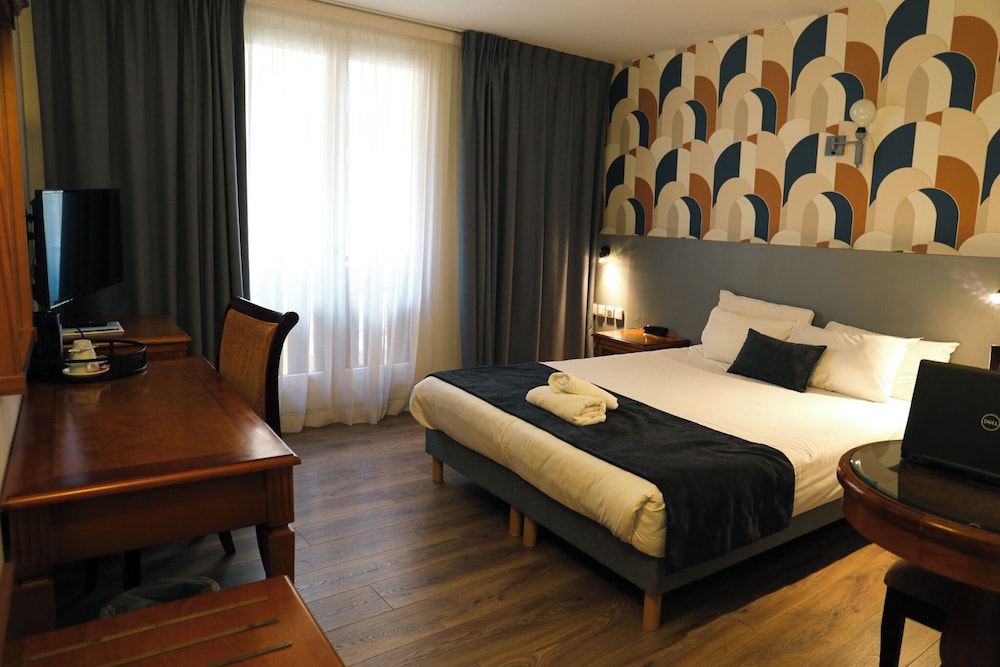 MINOTEL LE BOURGOGNE 14/55