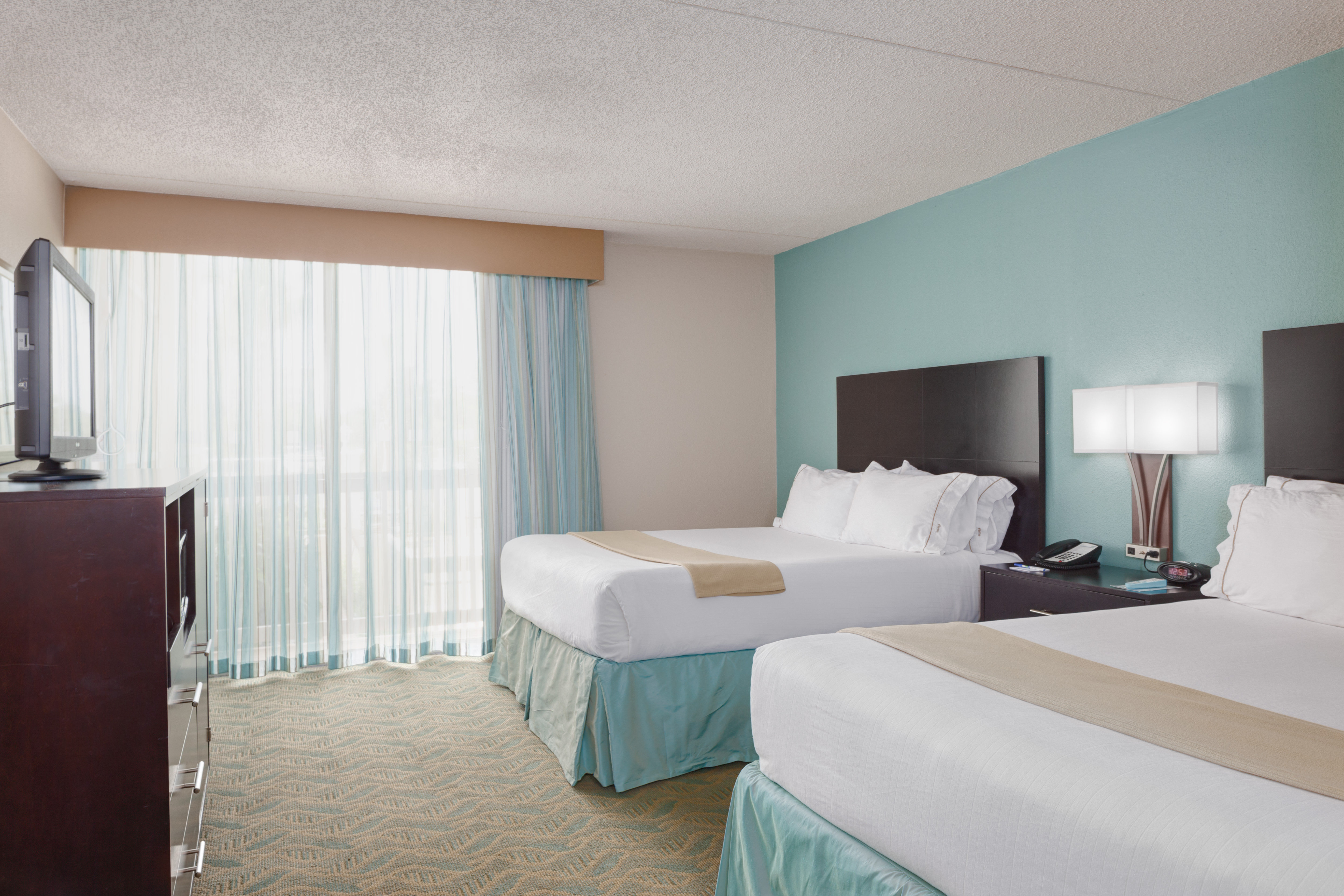 Holiday Inn Express & Suites Charleston Dwtn - Westedge, an IHG Hotel 9/34