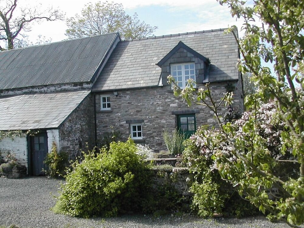 Alltybrain Farm Cottages 3/50