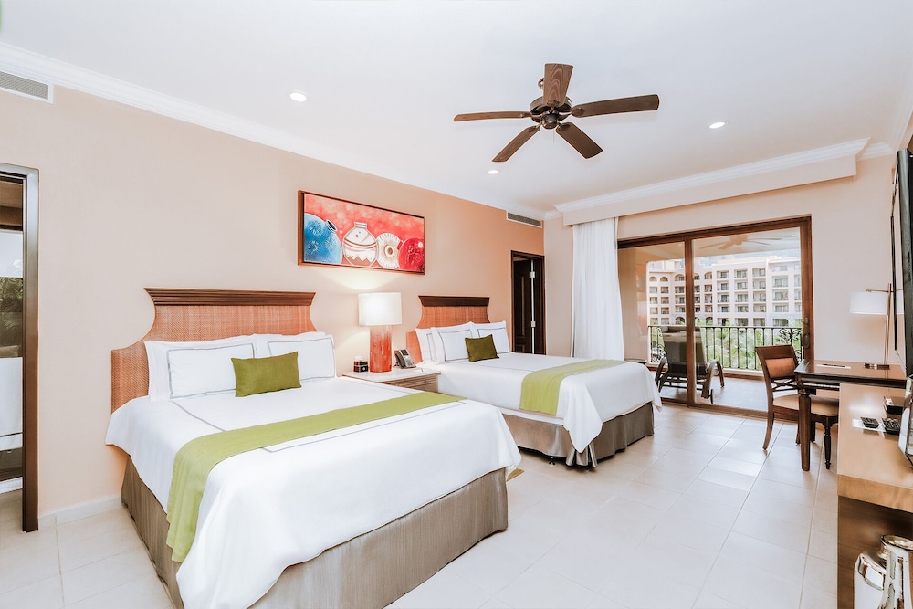 3 Bedrooms, Suite, 2 King Beds, 2 Queen Beds, Sofa, Premium Floor, Villa Del Palmar At the Islands of Loreto 6/10