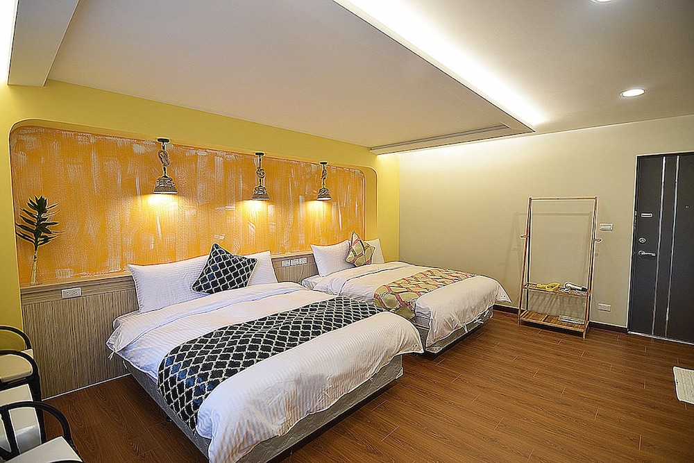 Jiaoxi Twenty-One Hotspring Bnb 6/49