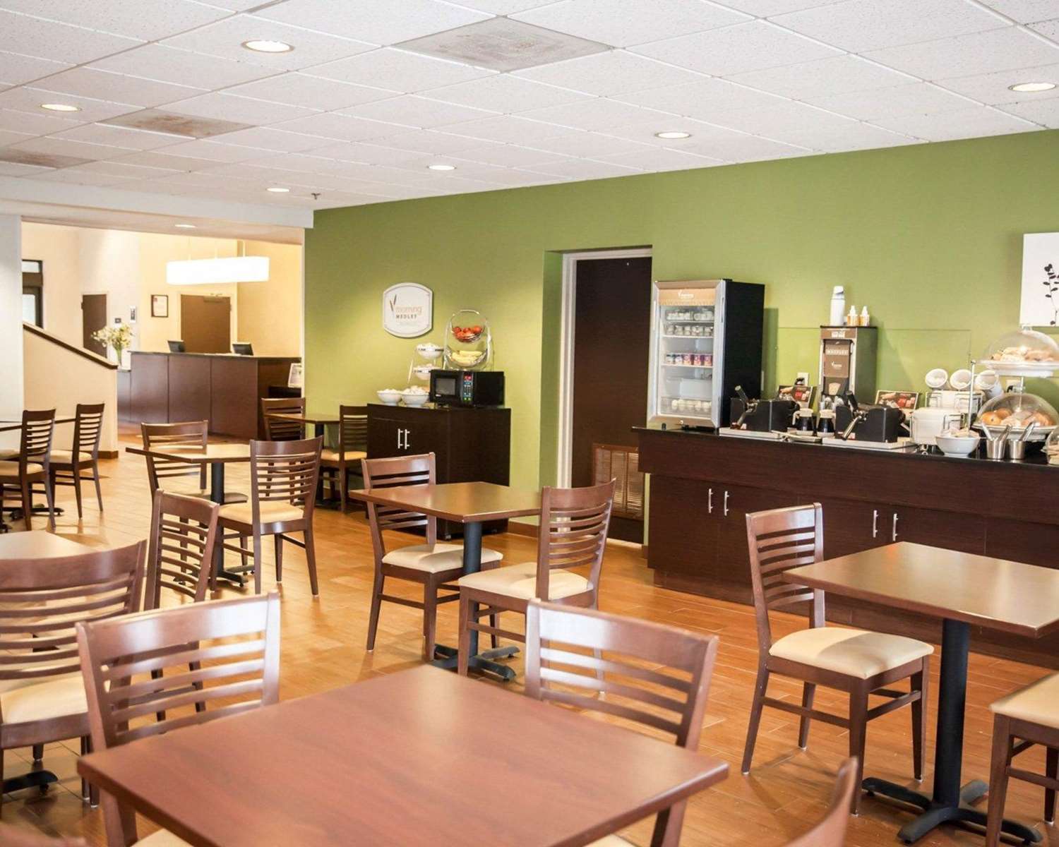 Sleep Inn and Suites Hagerstown 26/32