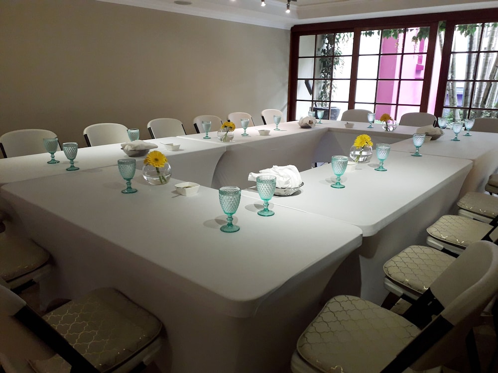 Hotel Casa Serena 63/69