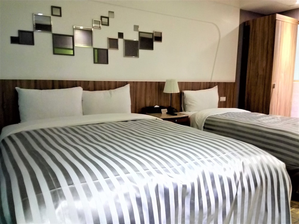 XIMEN HOTEL 35/70