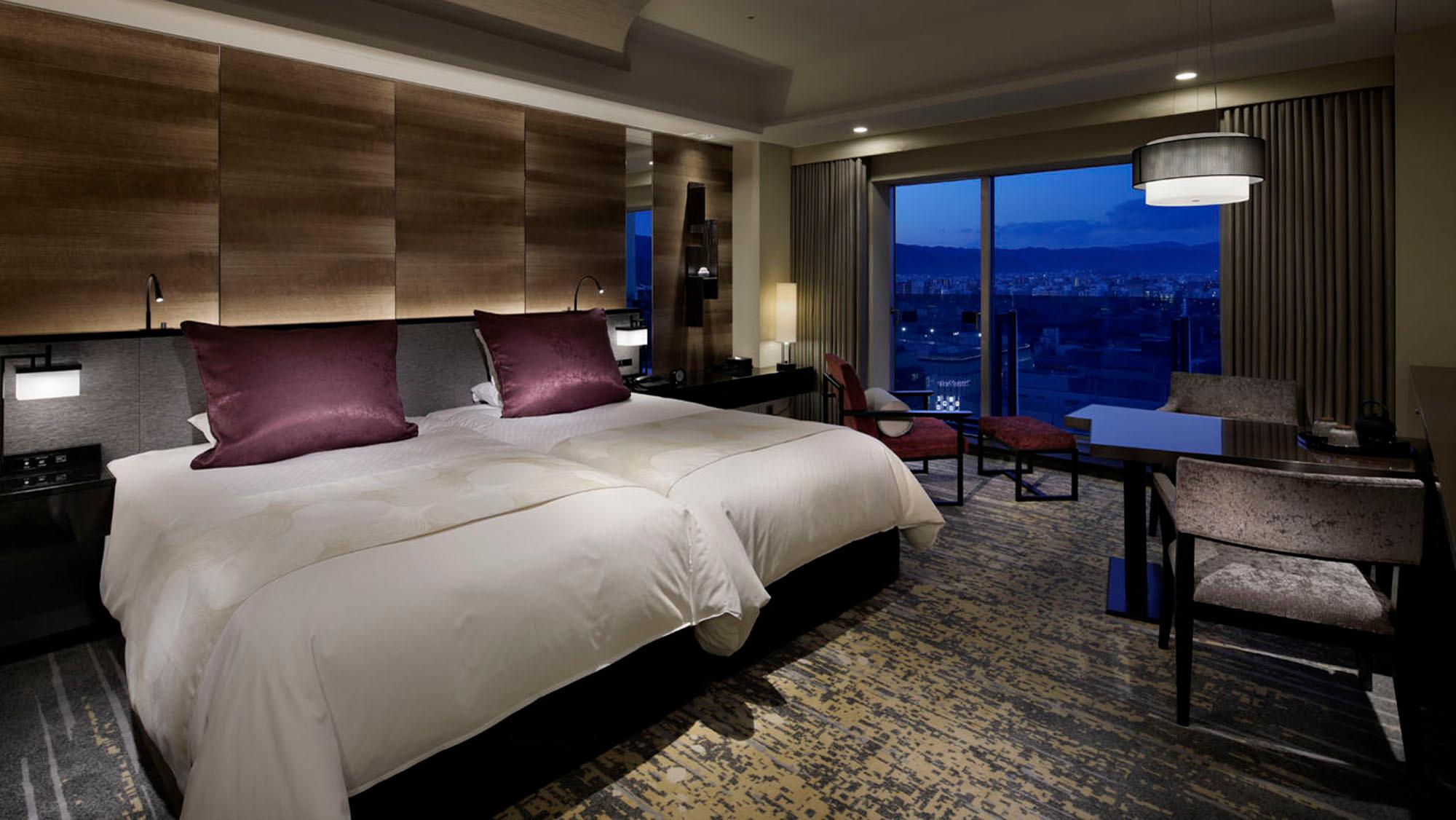 Deluxe, Twin Beds, Gran Via View, Lounge Access