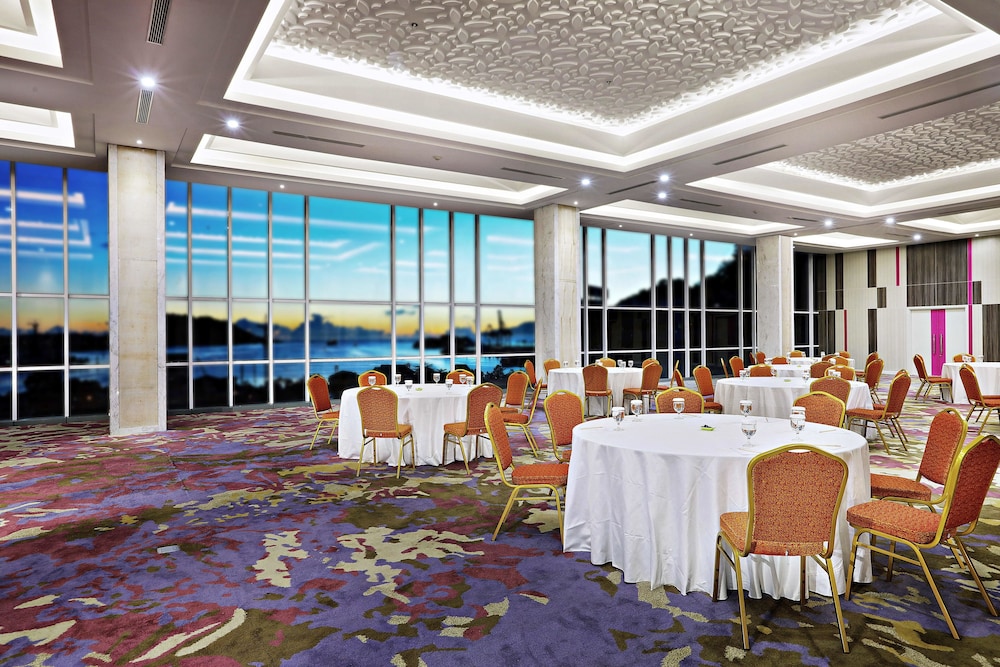 Mercure Hotel Jayapura 56/61