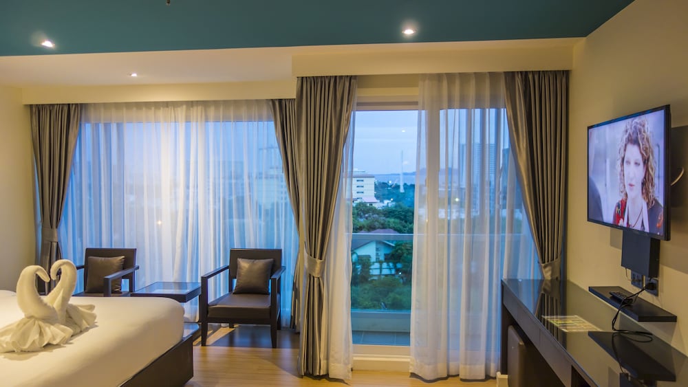 Unique Regency Hotel Pattaya 31/59