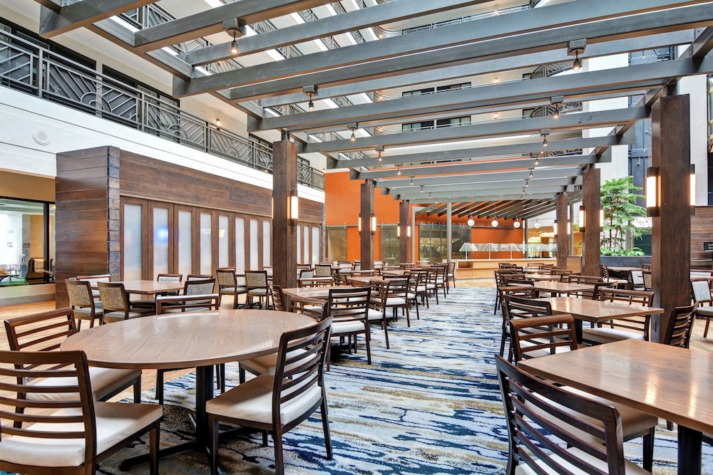 Embassy Suites by Hilton Minneapolis Airport 41/57