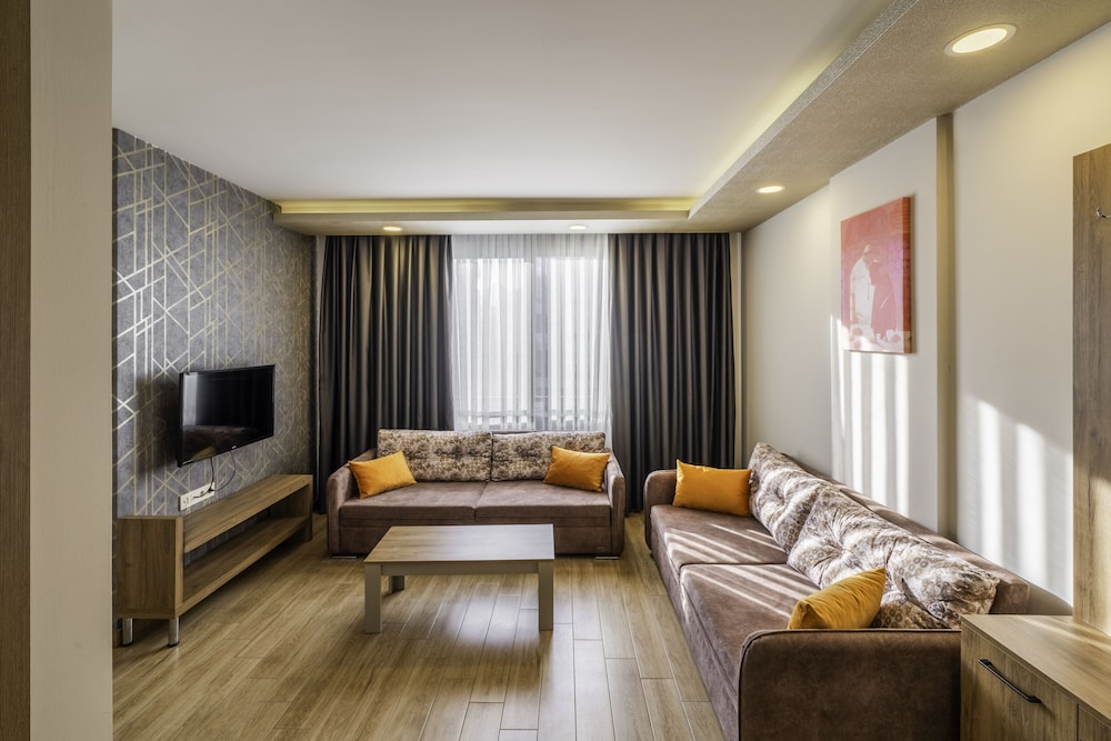Golden World Suite Hotel 21/35