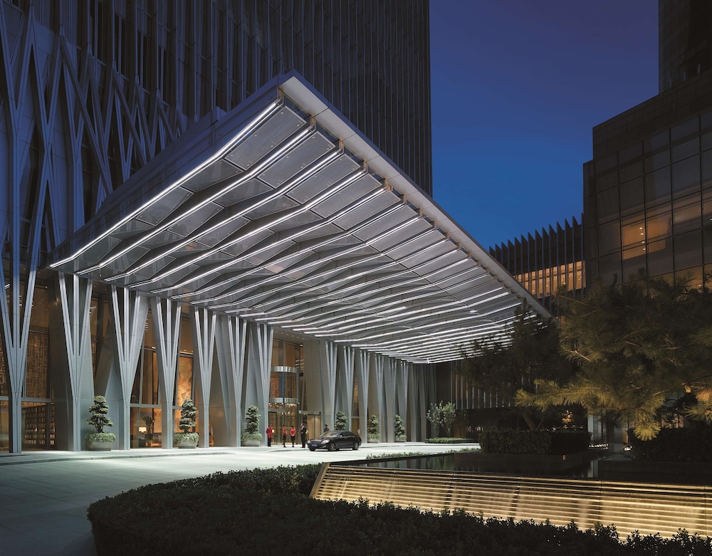 China World Summit Wing, Beijing, A Shangri-La Hotel 3/72