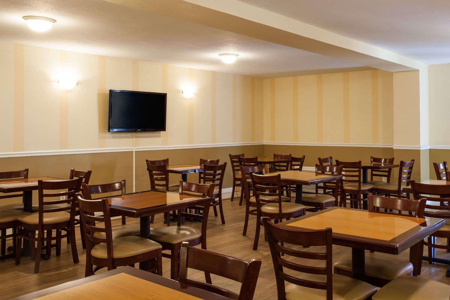 Econo Lodge Daytona Beach - Speedway 44/48