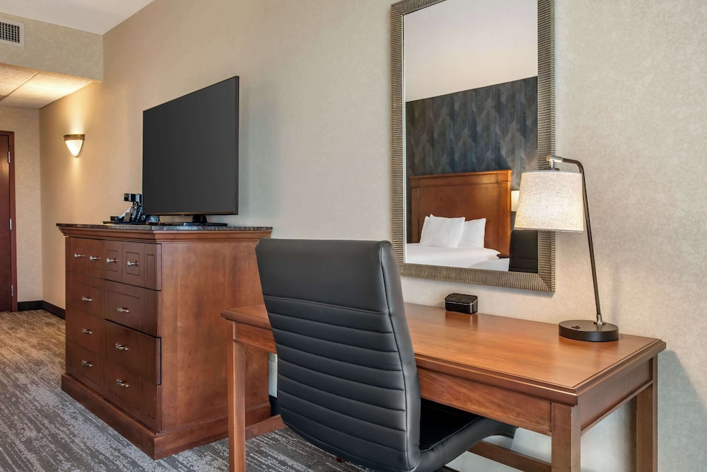 Drury Inn and Suites Valdosta 44/48