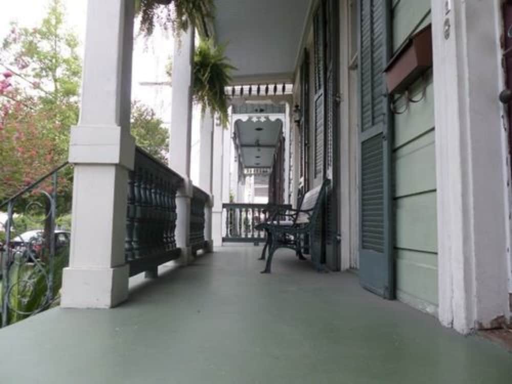 Garden District B&B 7/39