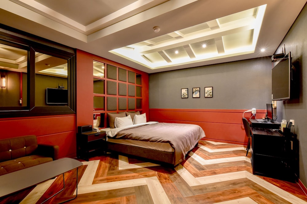 French Code Hotel 32/63
