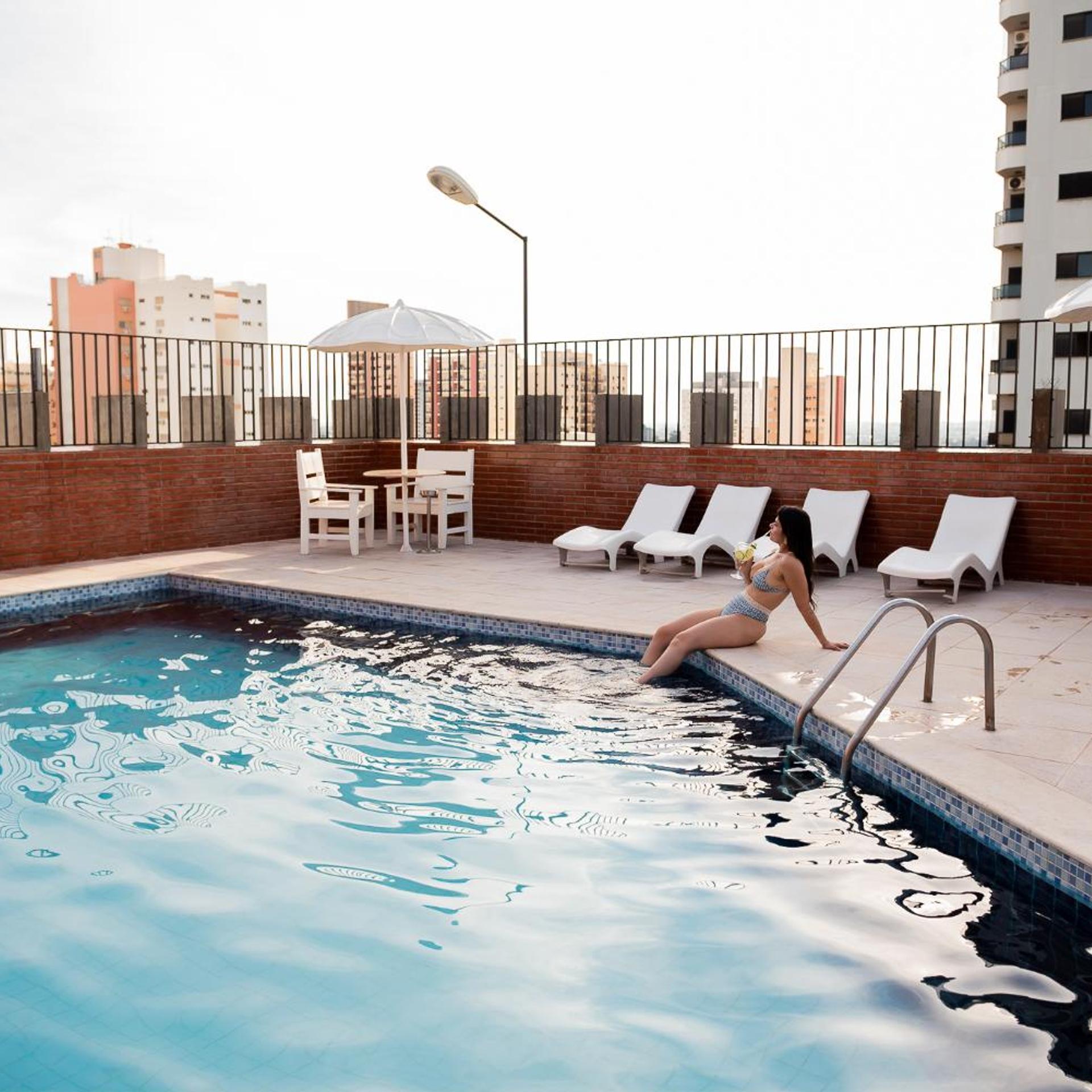 Arua Hotel 47/50