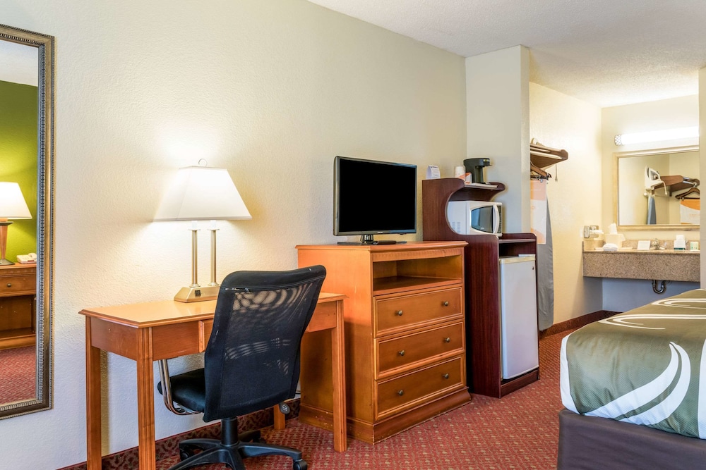 Quality Inn Battleboro - Rocky Mount 35/38