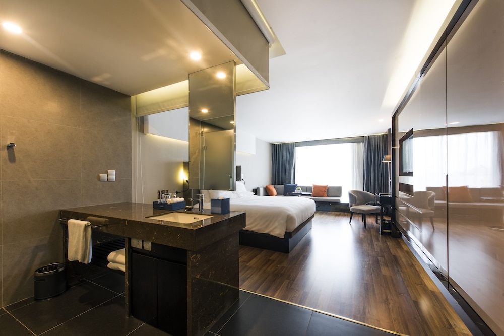 Novotel Suites Hanoi 46/70