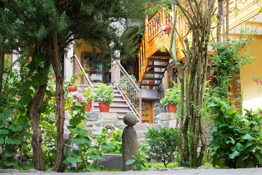 Amaru Colonial 3/62