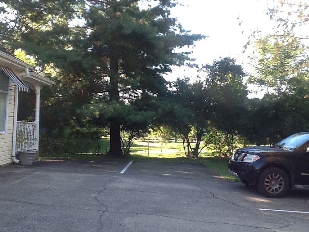 Montgomery Inn BnB 38/50