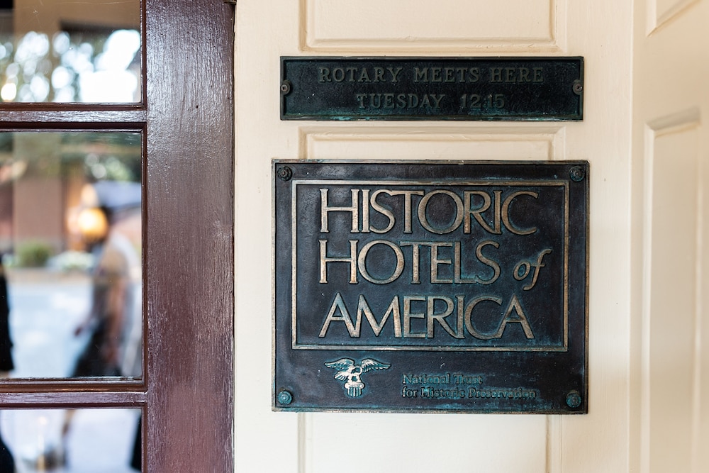 Hawthorne Hotel 28/69