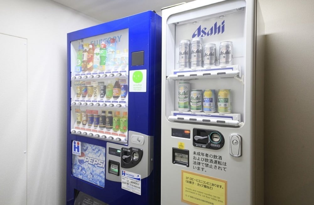 新宿アーバンホテル 写真2