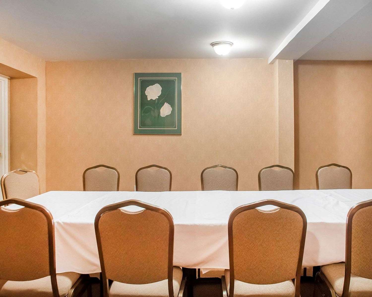 Econo Lodge Woodstock ON 7/12