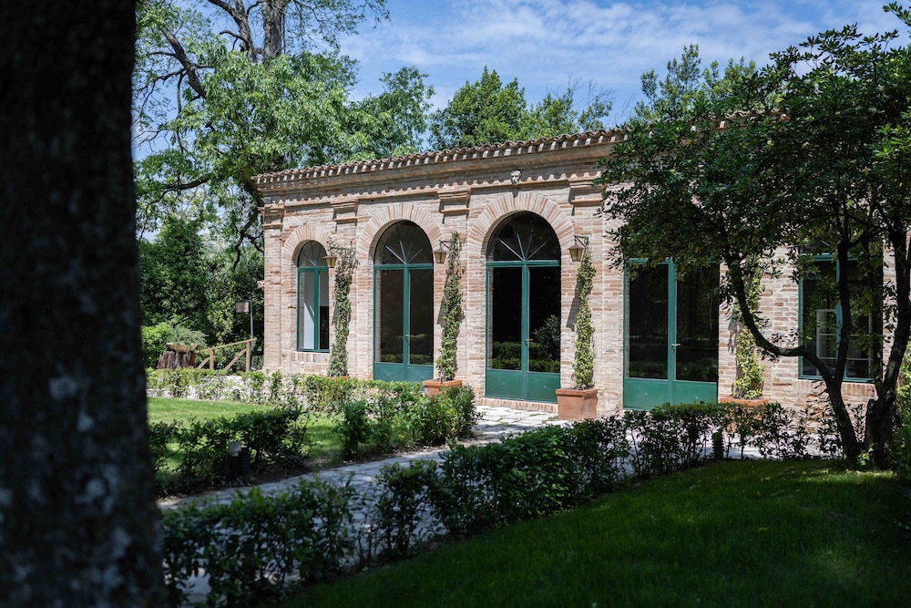Castello Di Montegridolfo Spa Resort 2/89