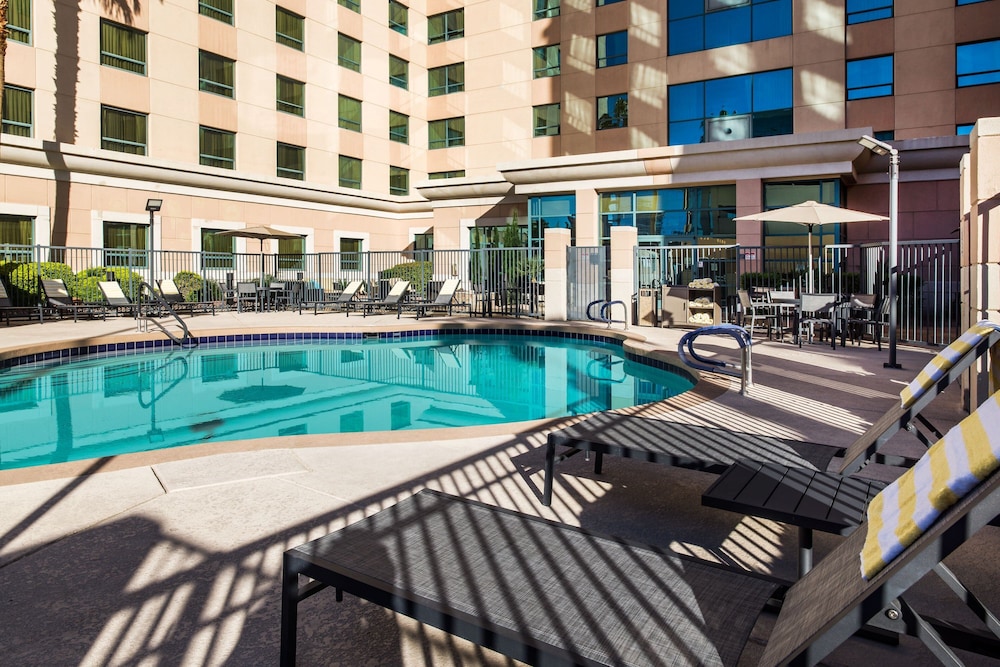 Residence Inn Las Vegas Hughes Center 20/48