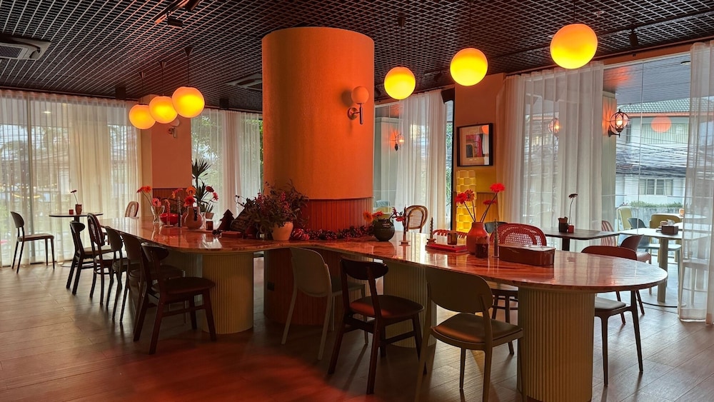 Gardina Asoke Hotel & Residence 35/49