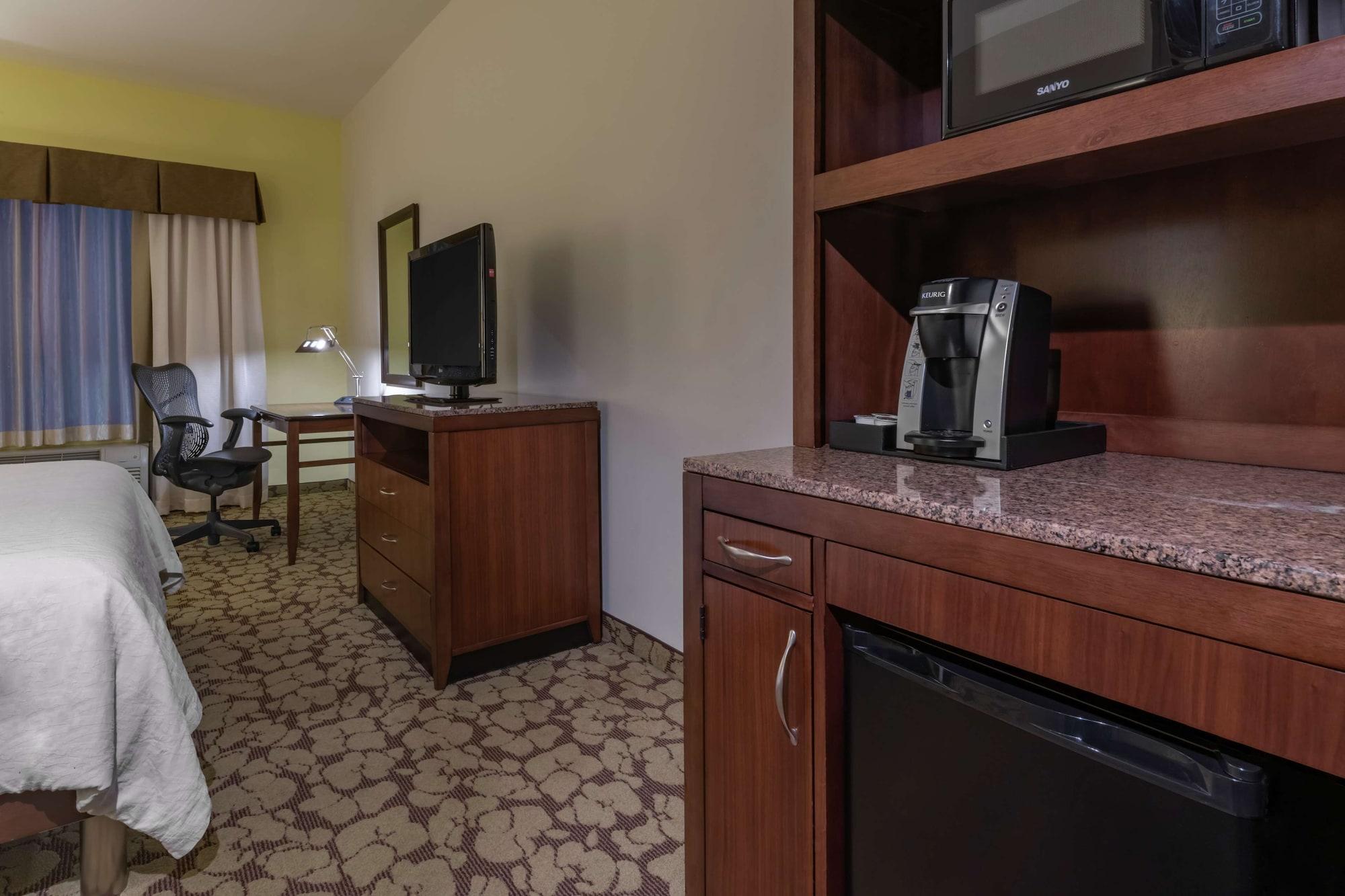 غرفة بغرفة نوم واحدة، Hilton Garden Inn Devens Common 5/5