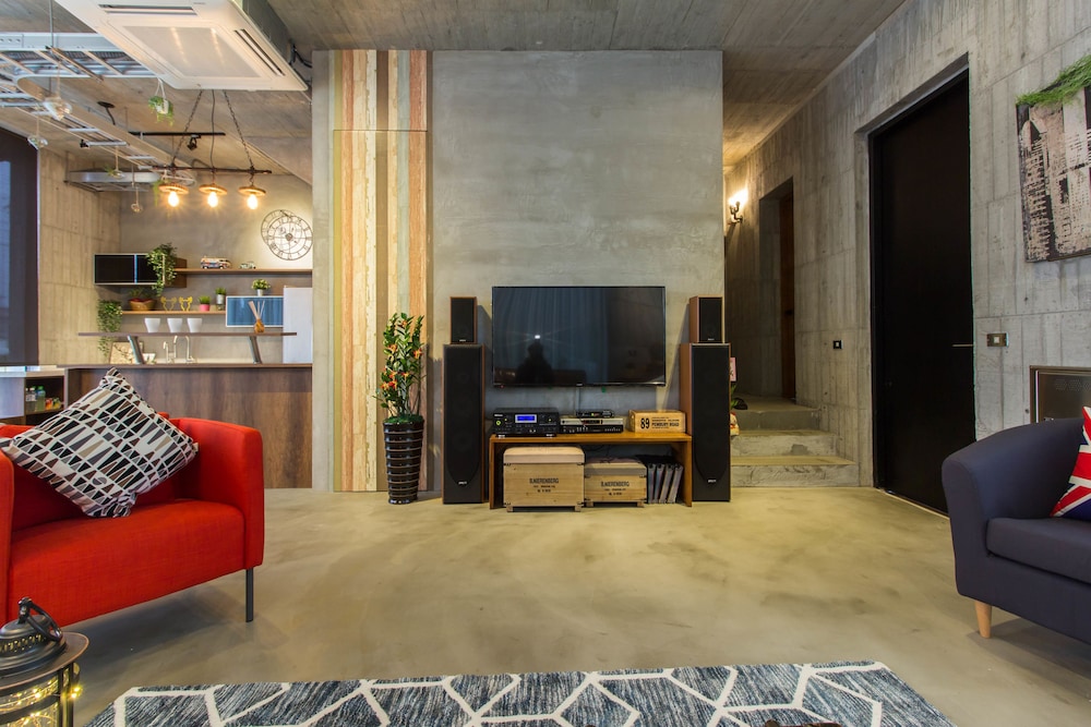 Aloe Villa 2/68