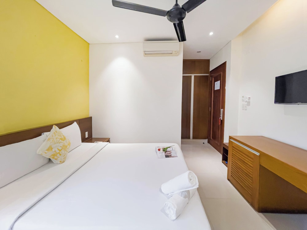 SUPERIOR, DOUBLE BED, CITY VIEW