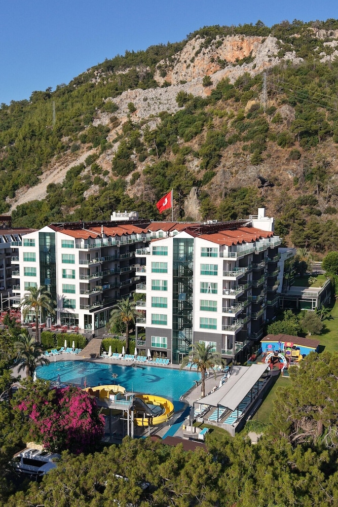 Grand Ring Hotel in KEMER